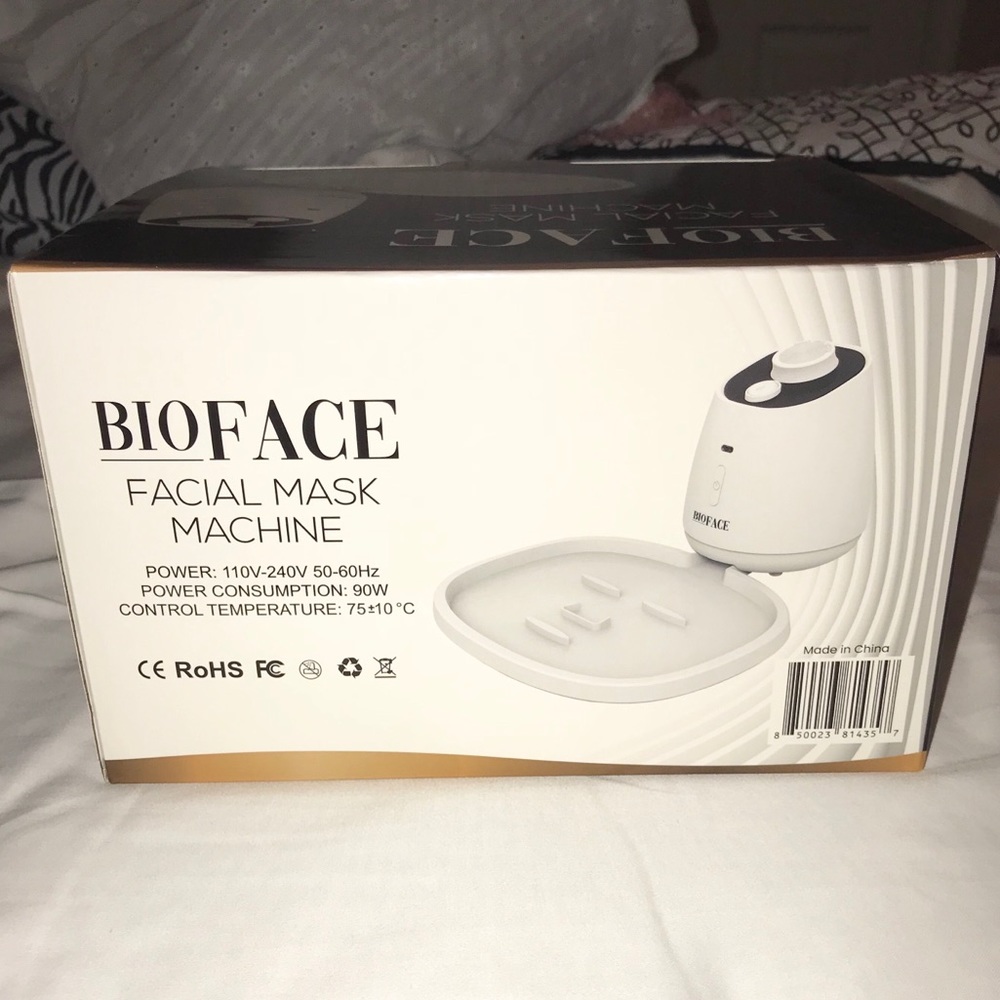 White Facial Mask Machine - Picture 2 of 2